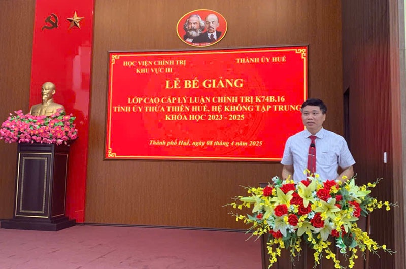 Trưởng Ban Tổ chức Thành ủy Phan Xuân Toàn dự bế giảng Lớp cao cấp lý luận chính trị K74B.16 hệ không tập trung, khóa học 2023 - 2025