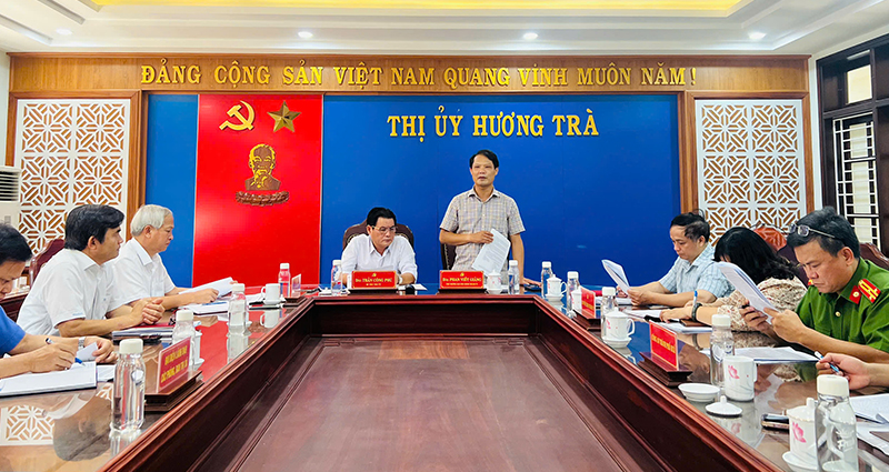 Kiểm tra, khảo sát về triển khai thực hiện Chỉ thị 48-CT/TW, ngày 22/10/2010 của Bộ Chính trị tại Thị ủy Hương Trà
