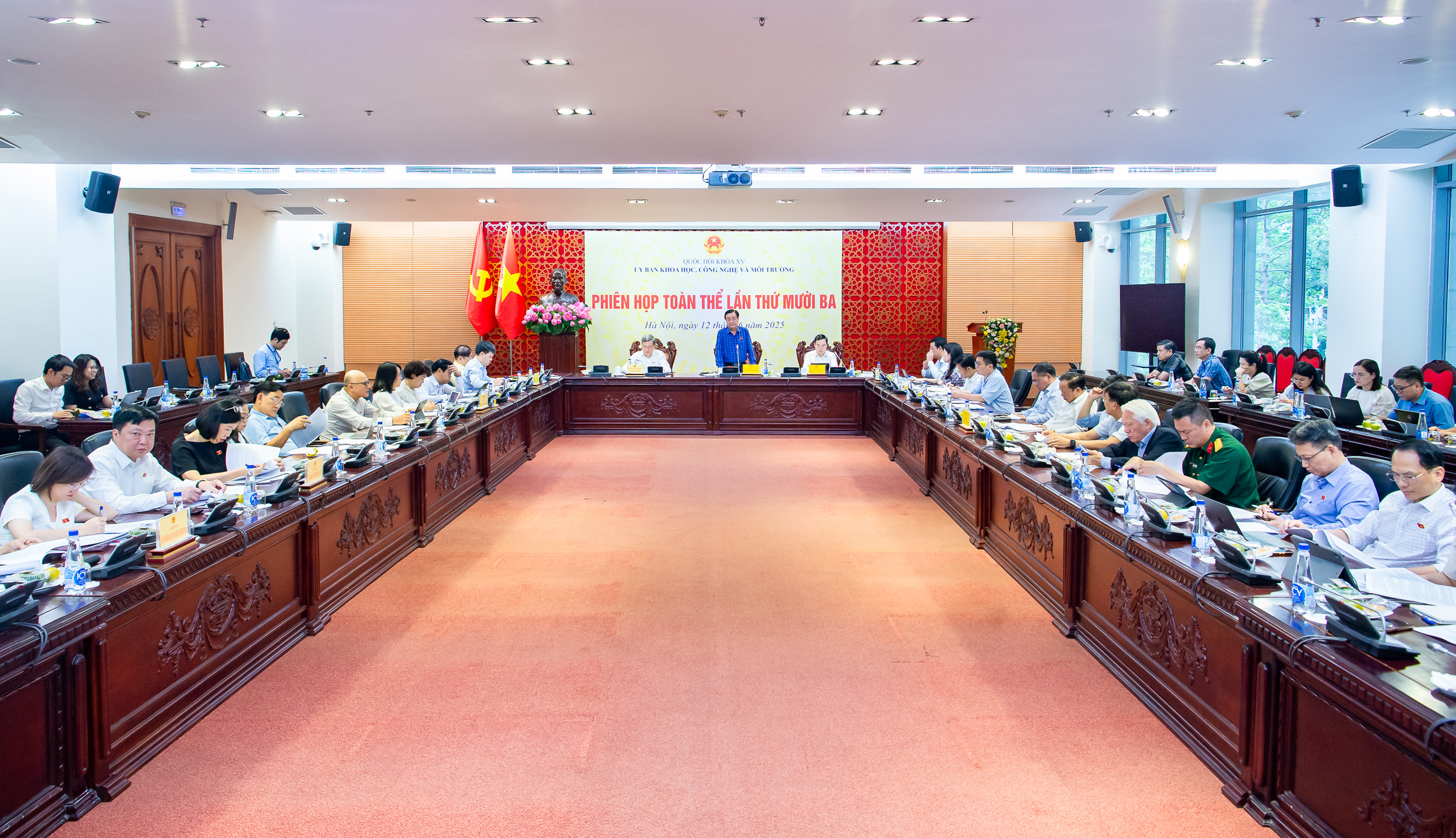 Khuyến khích, thu hút sự tham gia của khu vực tư nhân vào phát triển hệ thống đường sắt hiện đại