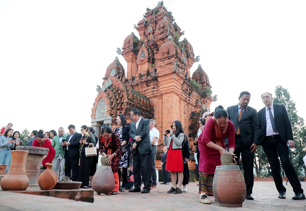 Di sản phải là “nguồn vốn nội dung” cho phát triển