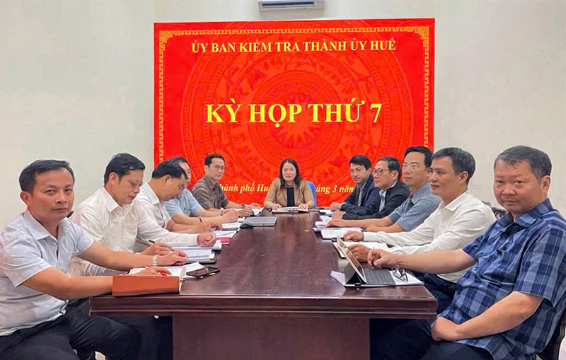 Kỳ họp lần thứ 7 của Ủy ban Kiểm tra Thành ủy Huế