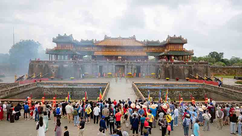 Du lịch Huế bội thu trong kỳ nghỉ Tết Nguyên đán Bính Ngọ 2026