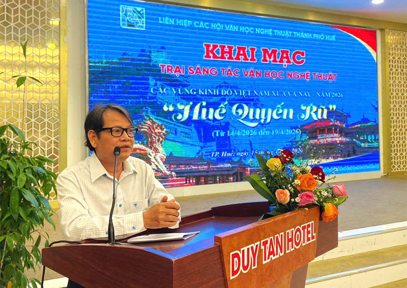 Khai mạc Trại sáng tác với chủ đề “Huế quyến rũ”