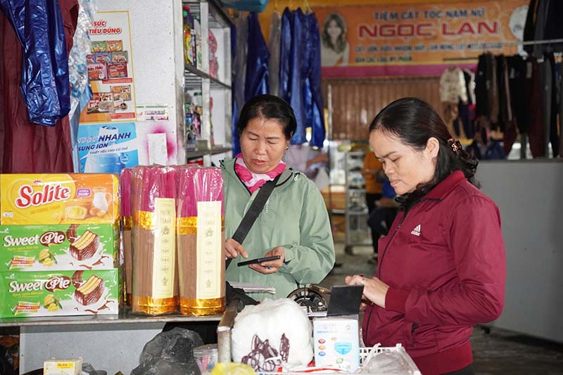 Xã hội hóa nguồn lực khai thác chợ truyền thống