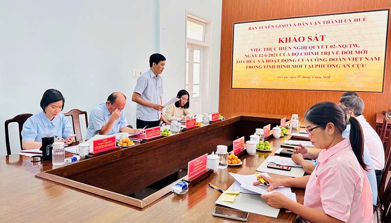 Khảo sát việc triển khai thực hiện Nghị quyết 02-NQ/TW của Bộ Chính trị về đổi mới tổ chức và hoạt động của Công đoàn Việt Nam