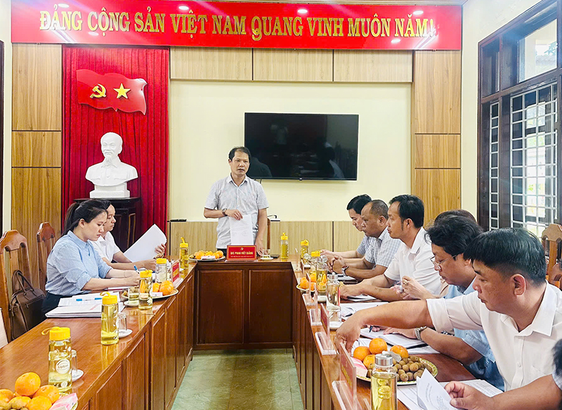 Công bố Quyết định giám sát của Ban Nội chính Thành ủy đối với Ban Thường vụ Đảng ủy, đồng chí Bí thư và các đồng chí Phó Bí thư Đảng ủy xã A Lưới 1