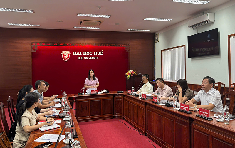 Đoàn Giám sát của Ban Chỉ đạo phòng chống tham nhũng, lãng phí, tiêu cực thành phố Huế giám sát việc thực hiện Quy định 114-QĐ/TW tại Sở Y tế và Đại học Huế