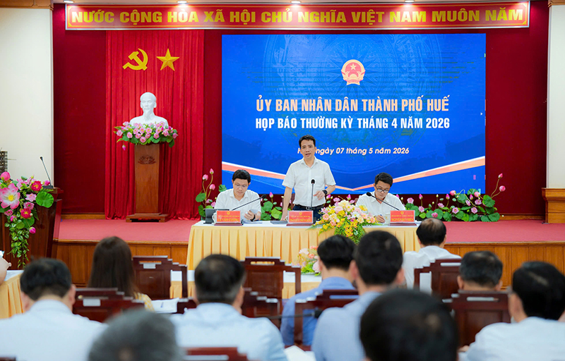 Nhiều vấn đề được làm rõ tại họp báo thường kỳ tháng 4 UBND thành phố Huế