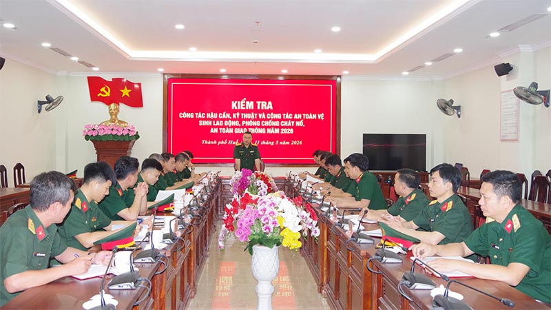 Quân khu 4 kiểm tra công tác hậu cần, kỹ thuật tại Bộ CHQS thành phố Huế