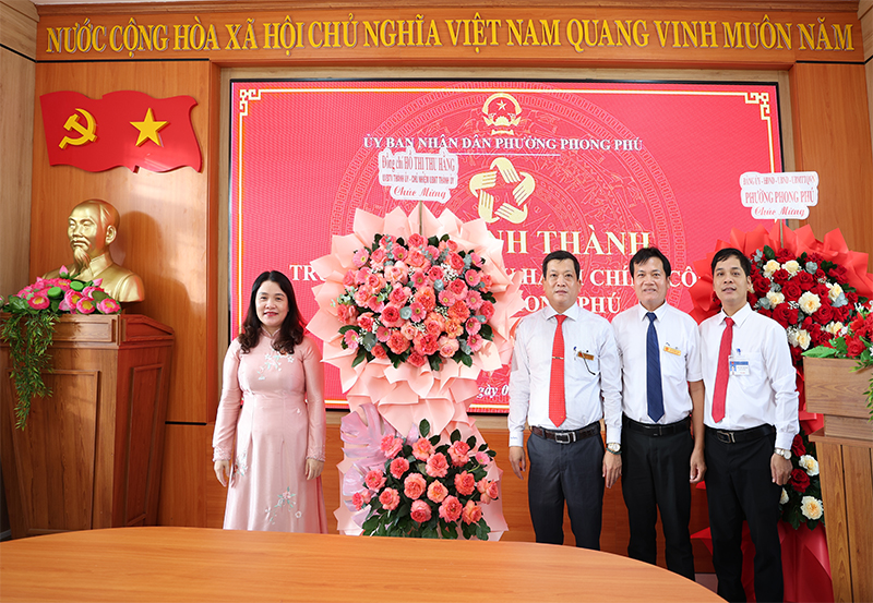 Chủ nhiệm UBKT Thành ủy dự Lễ khánh thành Trung tâm Phục vụ hành chính công phường Phong Phú