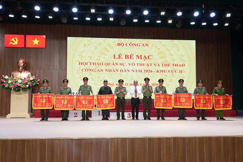 Tổng kết và trao giải Hội thao quân sự, võ thuật và thể thao Công an nhân dân khu vực II năm 2026
