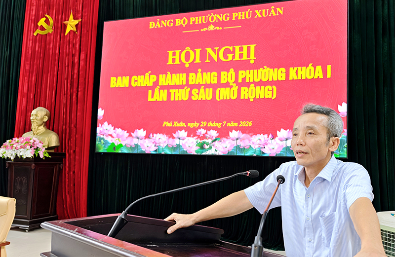 Trưởng ban Tuyên giáo và Dân vận Thành ủy Hoàng Khánh Hùng dự Hội nghị Ban Chấp hành Đảng bộ phường Phú Xuân lần thứ VI (mở rộng)