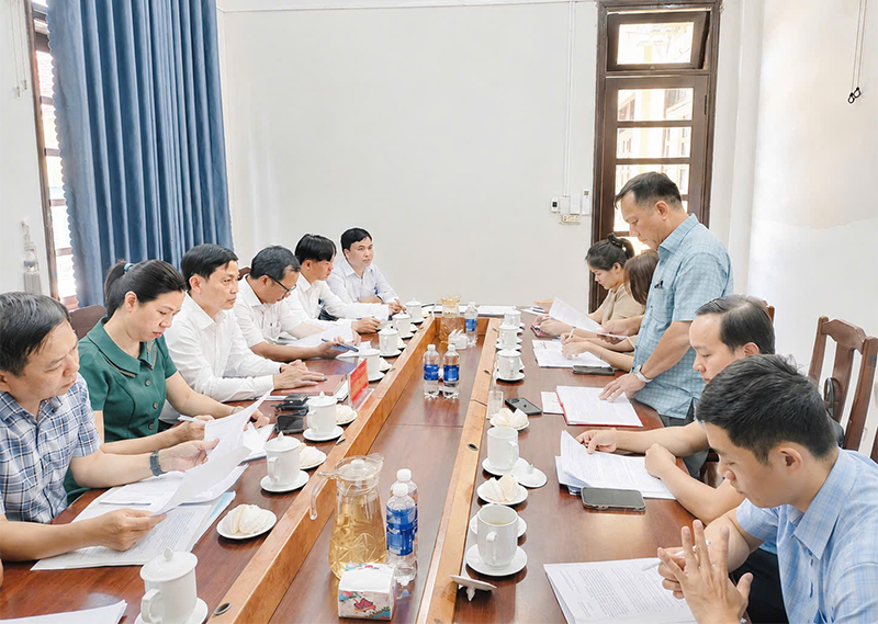 Công bố Quyết định giám sát việc thực hiện Kết luận số 15-KL/TW và Chỉ thị số 21-CT/TU tại phường Phong Thái